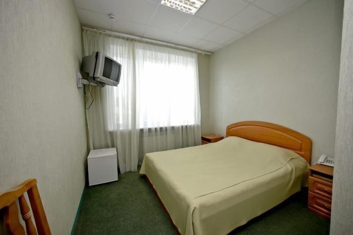 Room 9 of 40