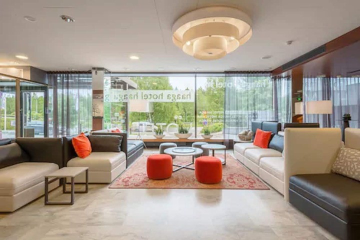 Hotel Lobby