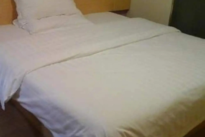 Room 15 of 20