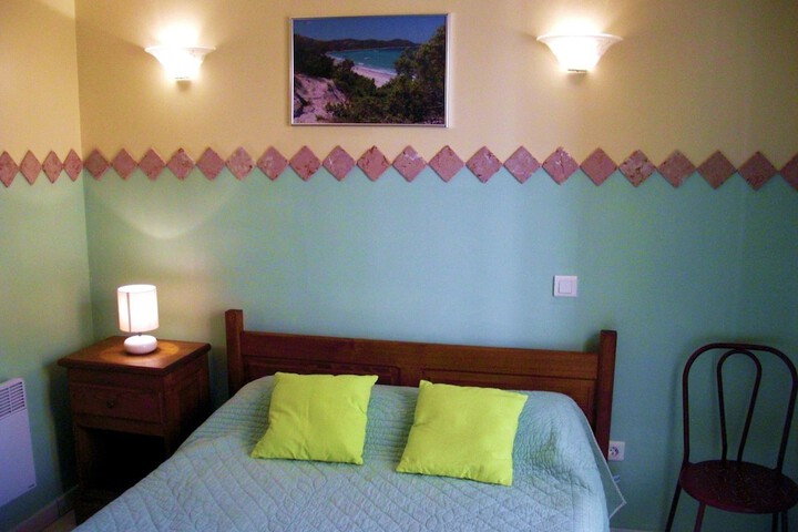 Room 4 of 70