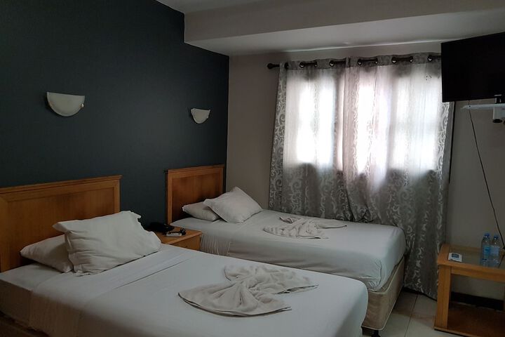 Room 3 of 35