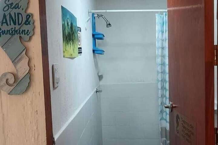 Room 13 of 21