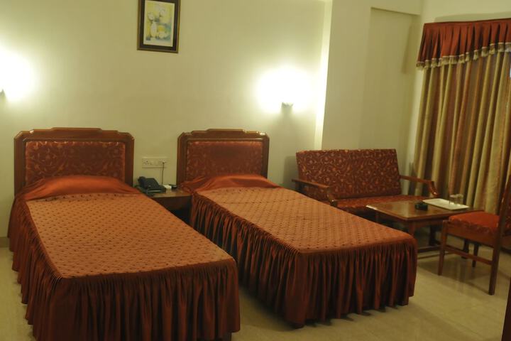 Room 8 of 21