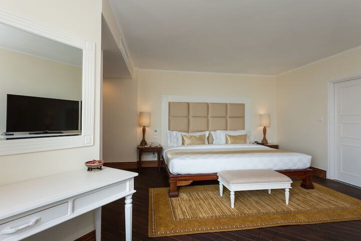 Room 22 of 74