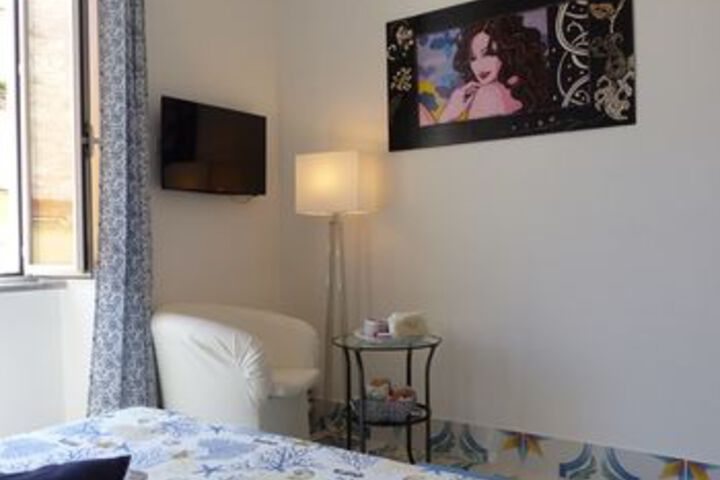 Room 35 of 47