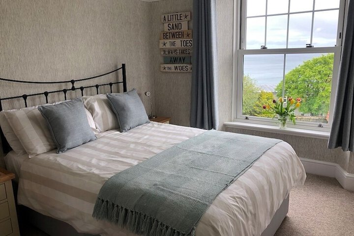 Room 8 of 22