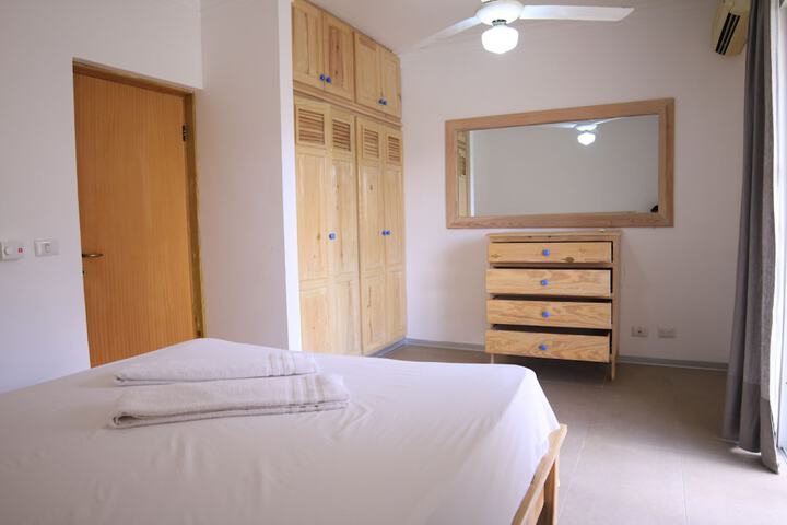 Room 34 of 67