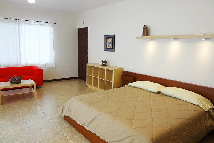 Room 10 of 13
