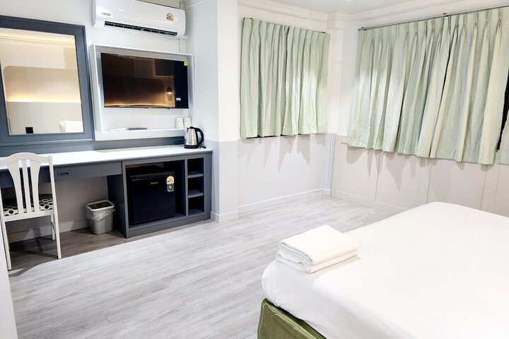 Room 5 of 58