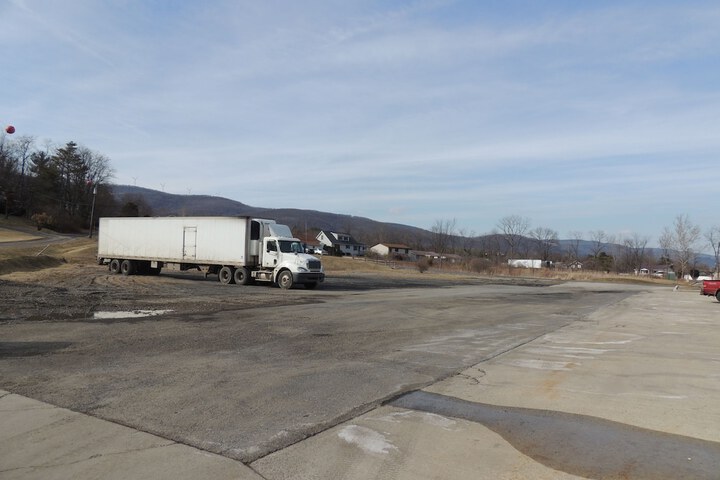 Property Grounds 31 of 43