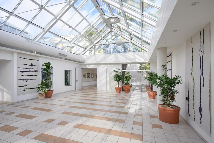 Entrance & Lobby