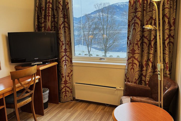 Room 113 of 209