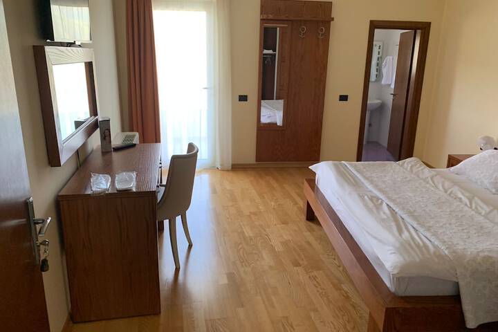 Room 8 of 57