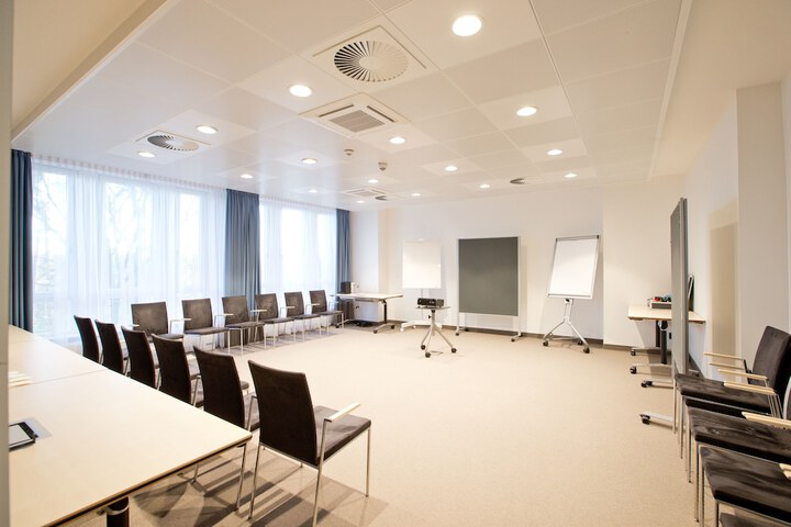 Meeting 24 of 33
