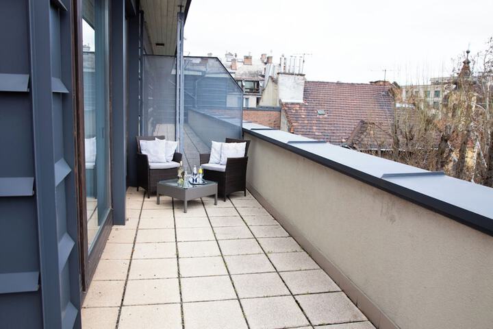 Terrace/Patio 48 of 138