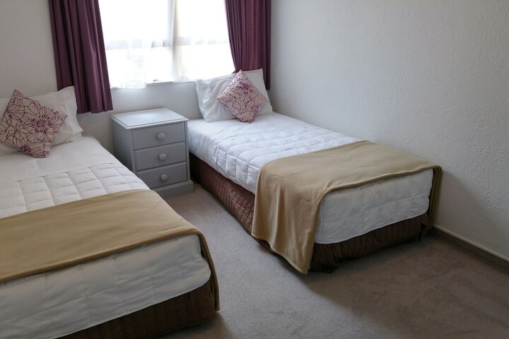 Room 3 of 23