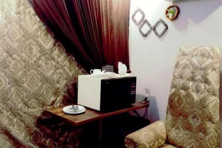 Room 12 of 39