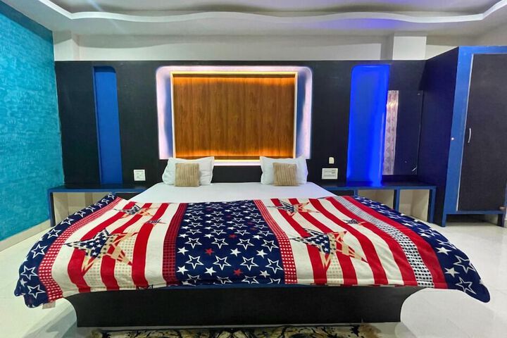 Room 44 of 94