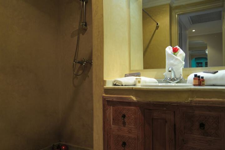 Room 46 of 55