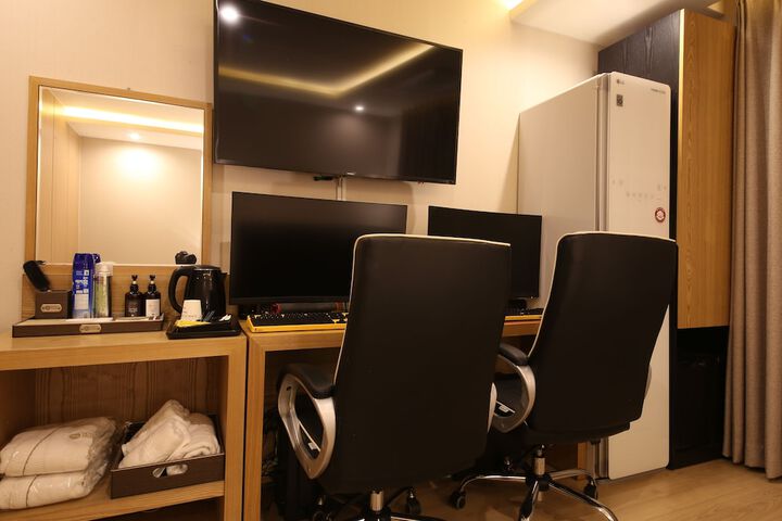 Room 60 of 110