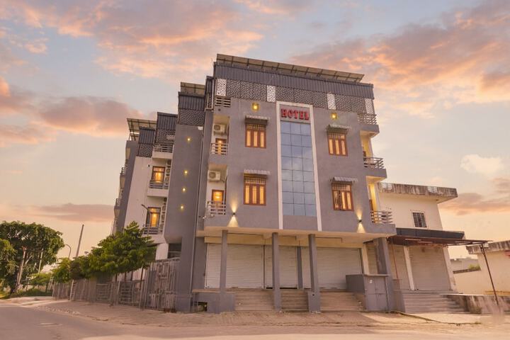 Fabhotel Shivansh