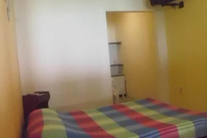 Room 10 of 40