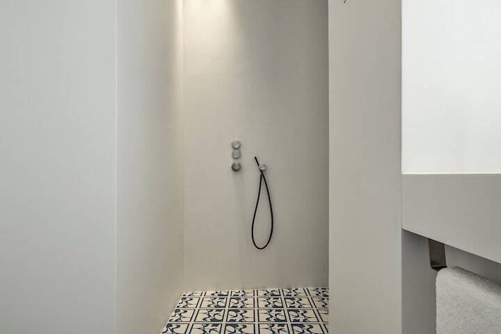 Room 46 of 71