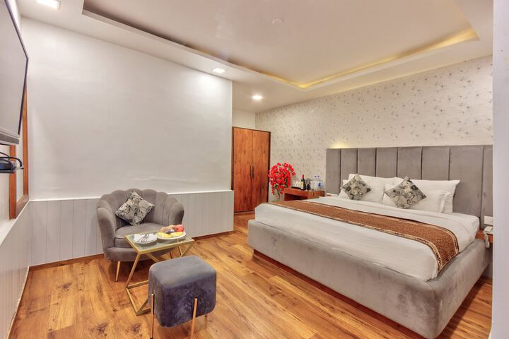 Room 17 of 61