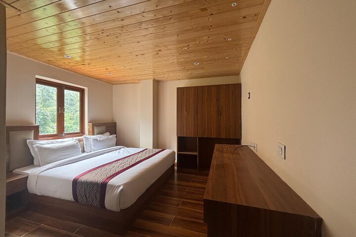 Room 12 of 67