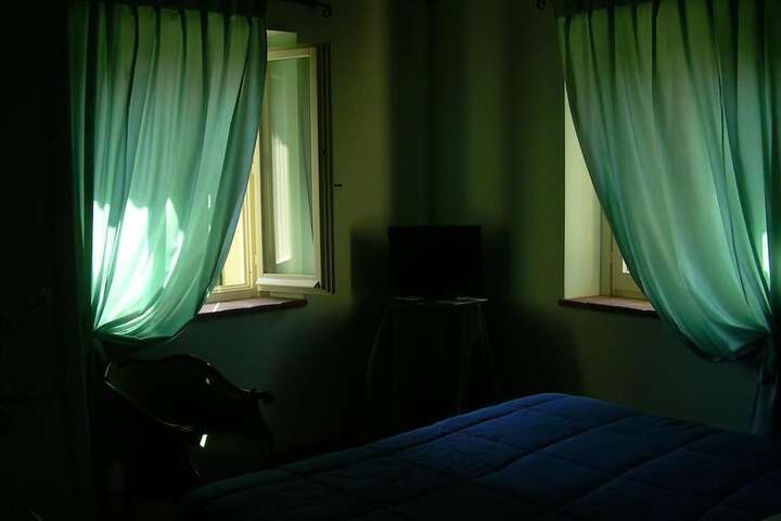 Room 4 of 31
