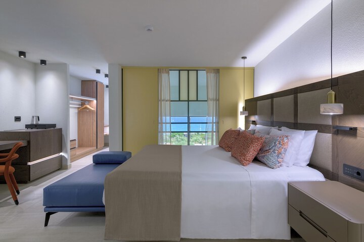Room 19 of 295