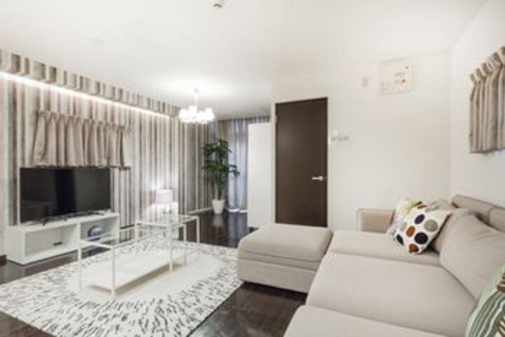 Room 173 of 182