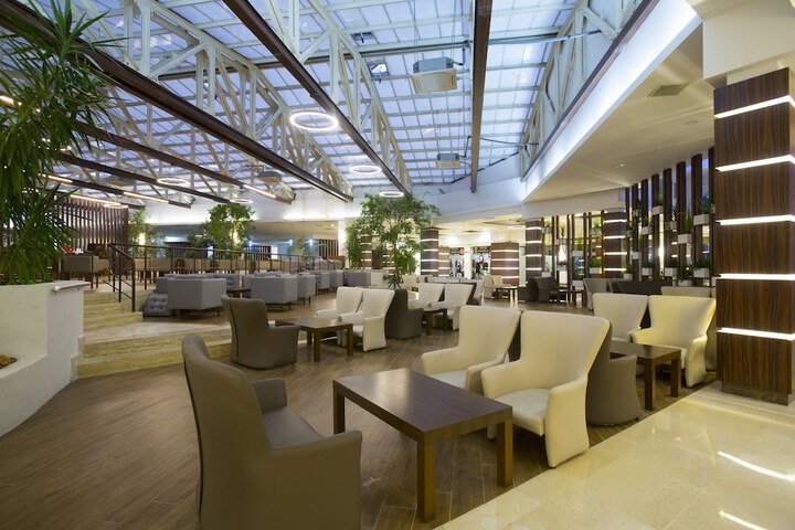 Hotel Lobby