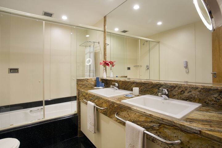 Clean Restrooms