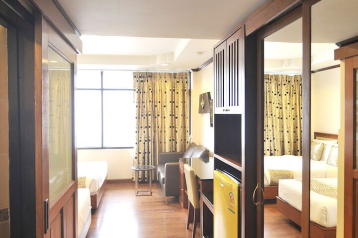 Room 21 of 41