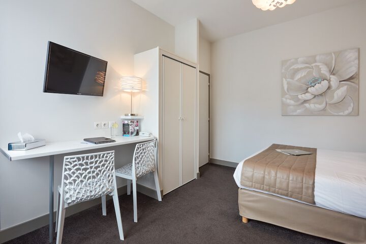 Room 32 of 114