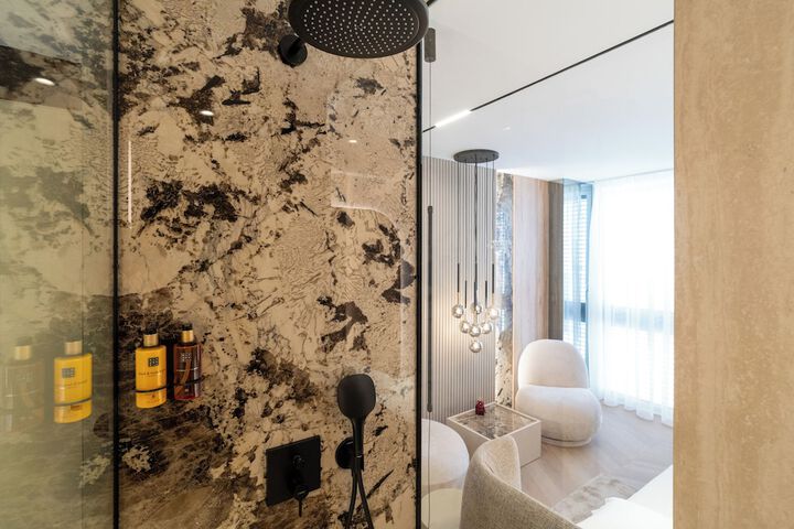 Room 34 of 45