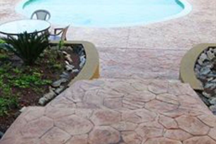 Pool 31 of 36