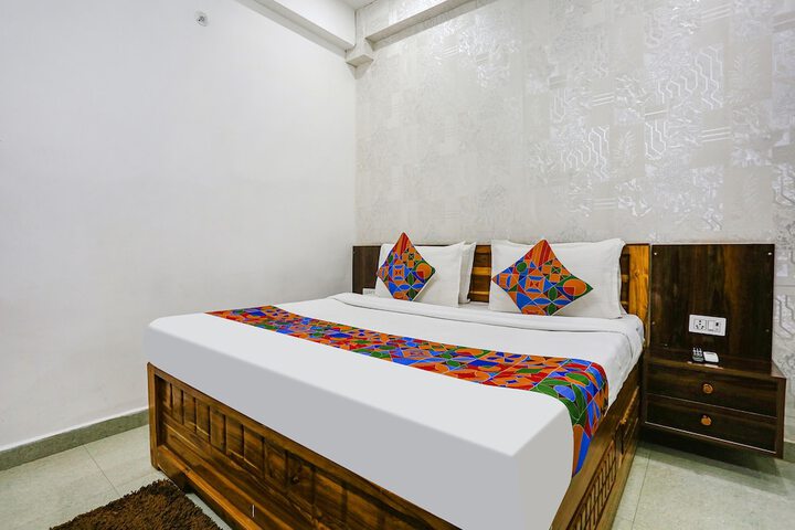 Room 14 of 26