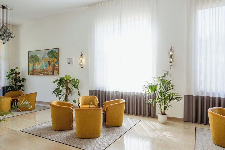 Lobby Entry