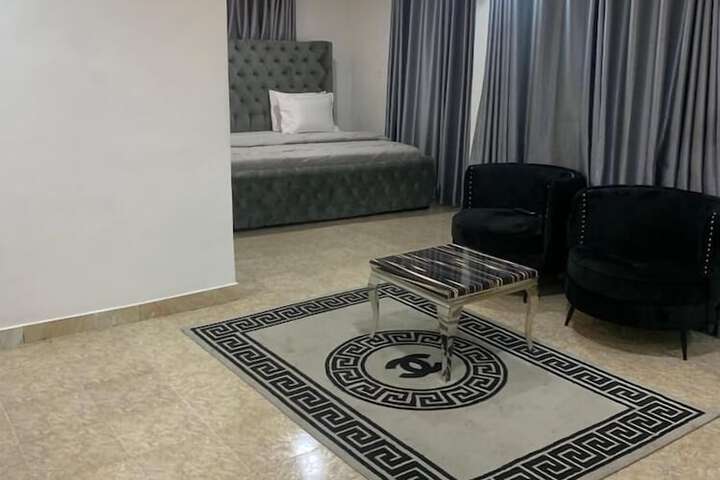 Room 7 of 23