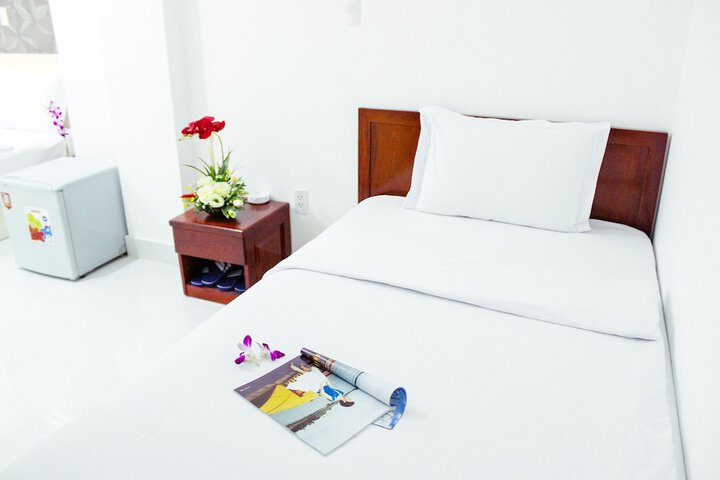 Room 14 of 80