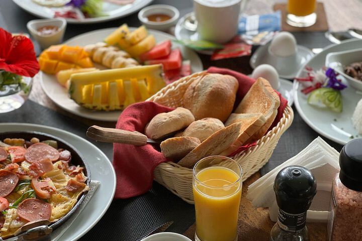 Breakfast/Coffee Service 30 of 42