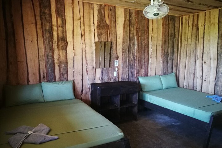 Room 8 of 34