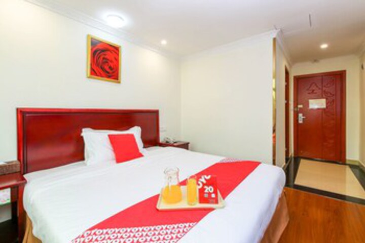 Room 14 of 24