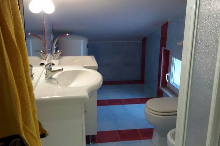 Room 10 of 10