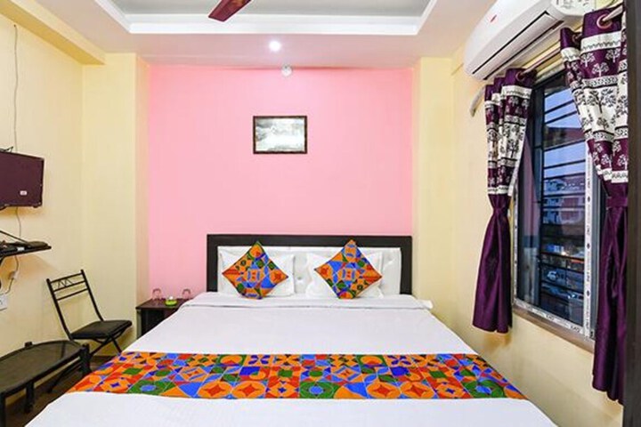 Room 16 of 34