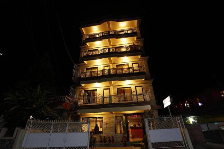 HOTEL FAMILY HOME