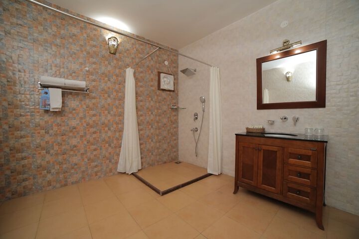 Room 34 of 50