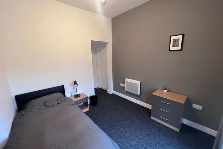 Room 49 of 93